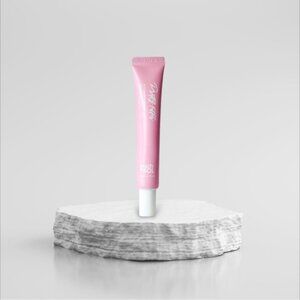 touch in SOL Pink Makeup Primer